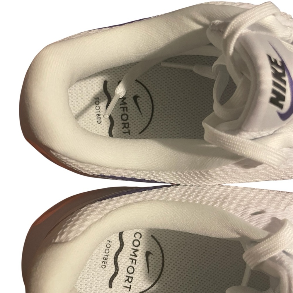 Nike Revolution White and Purple - Picture 4 of 9